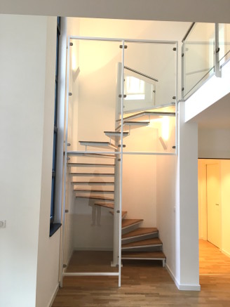 accès bas escalier